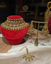 Gold plated chocker set Rngla