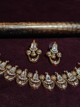 Kundan Choker Set