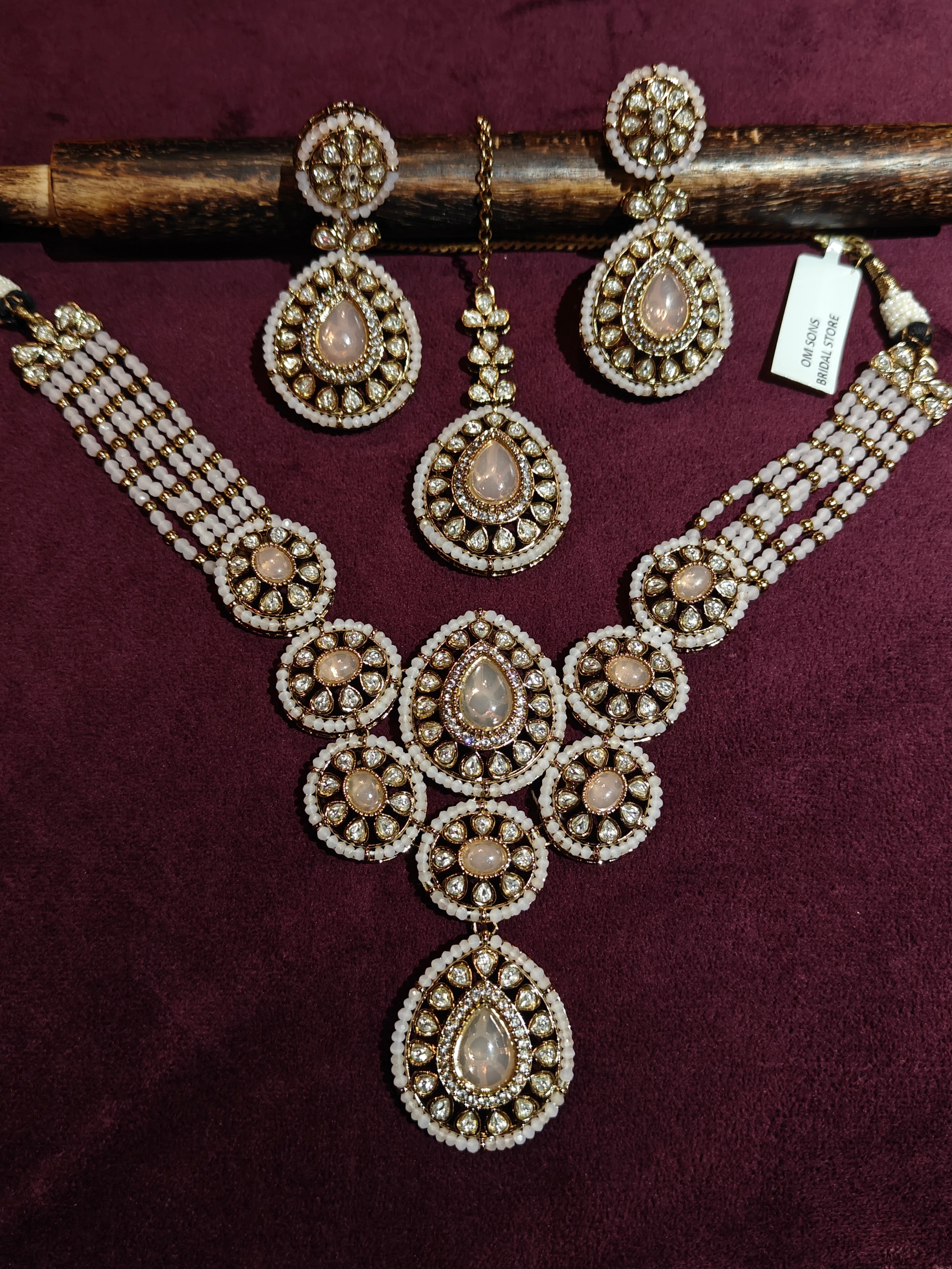 Victorian Necklace 