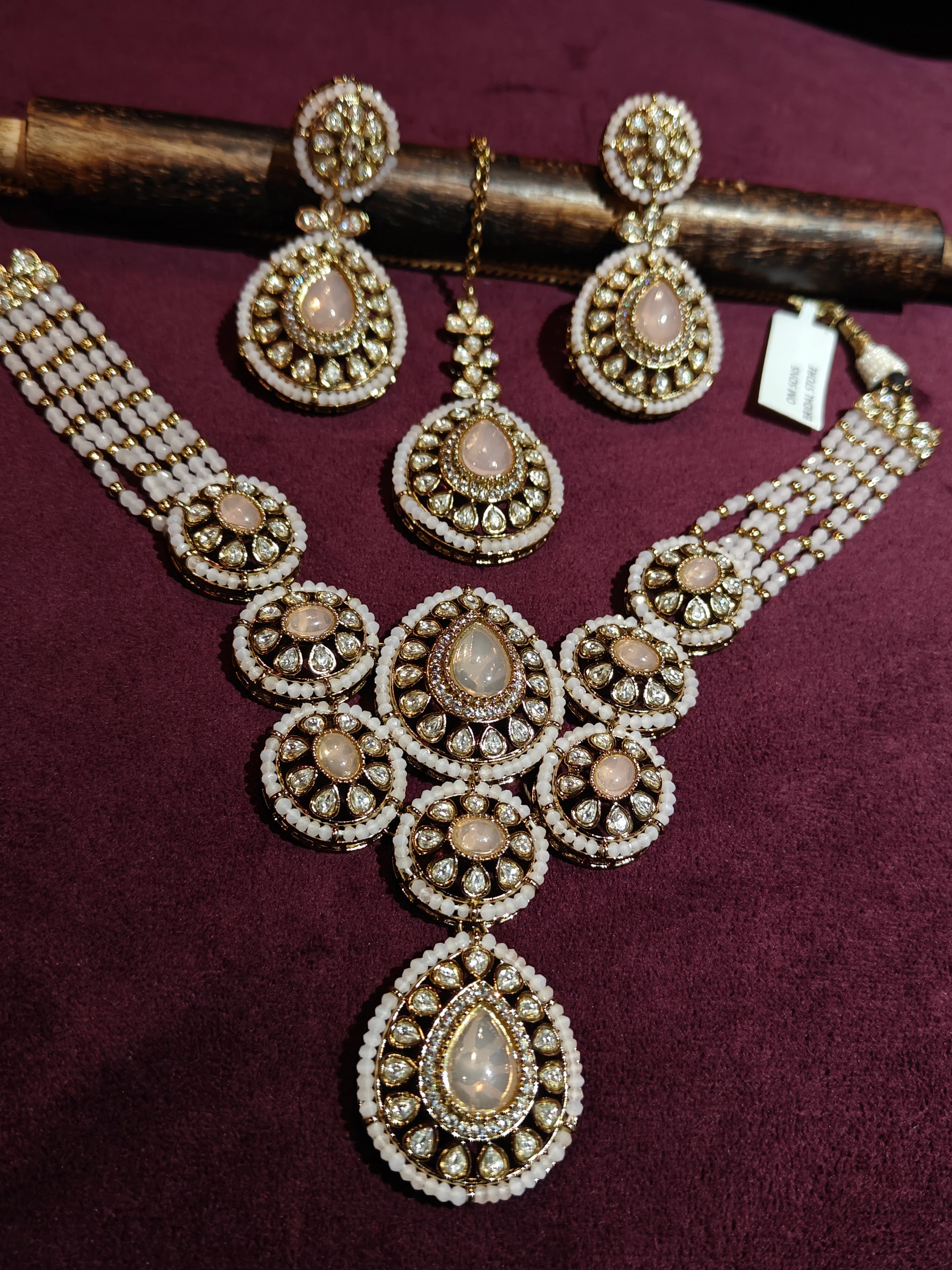 Victorian Necklace 