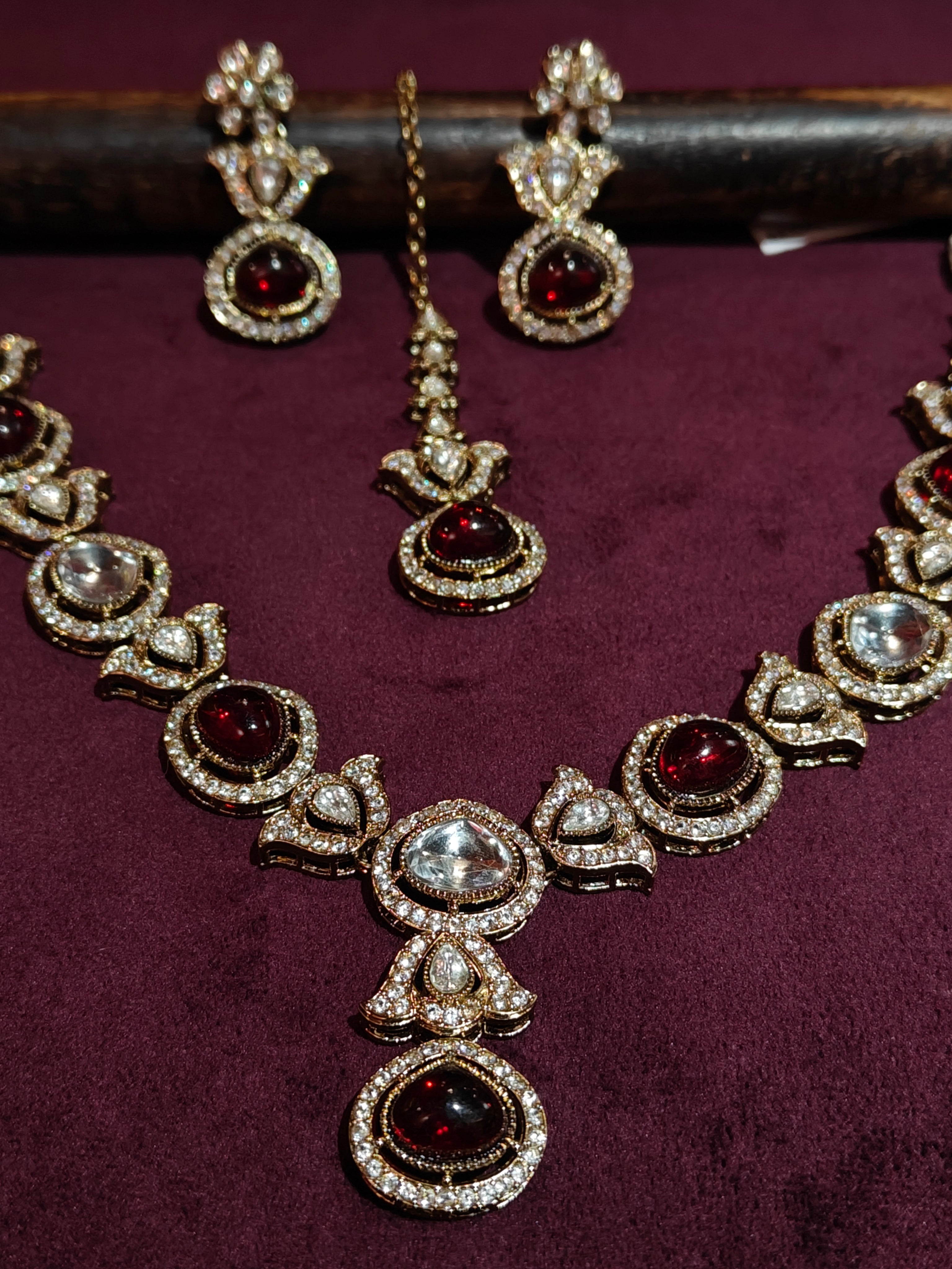 Victorian Necklace 