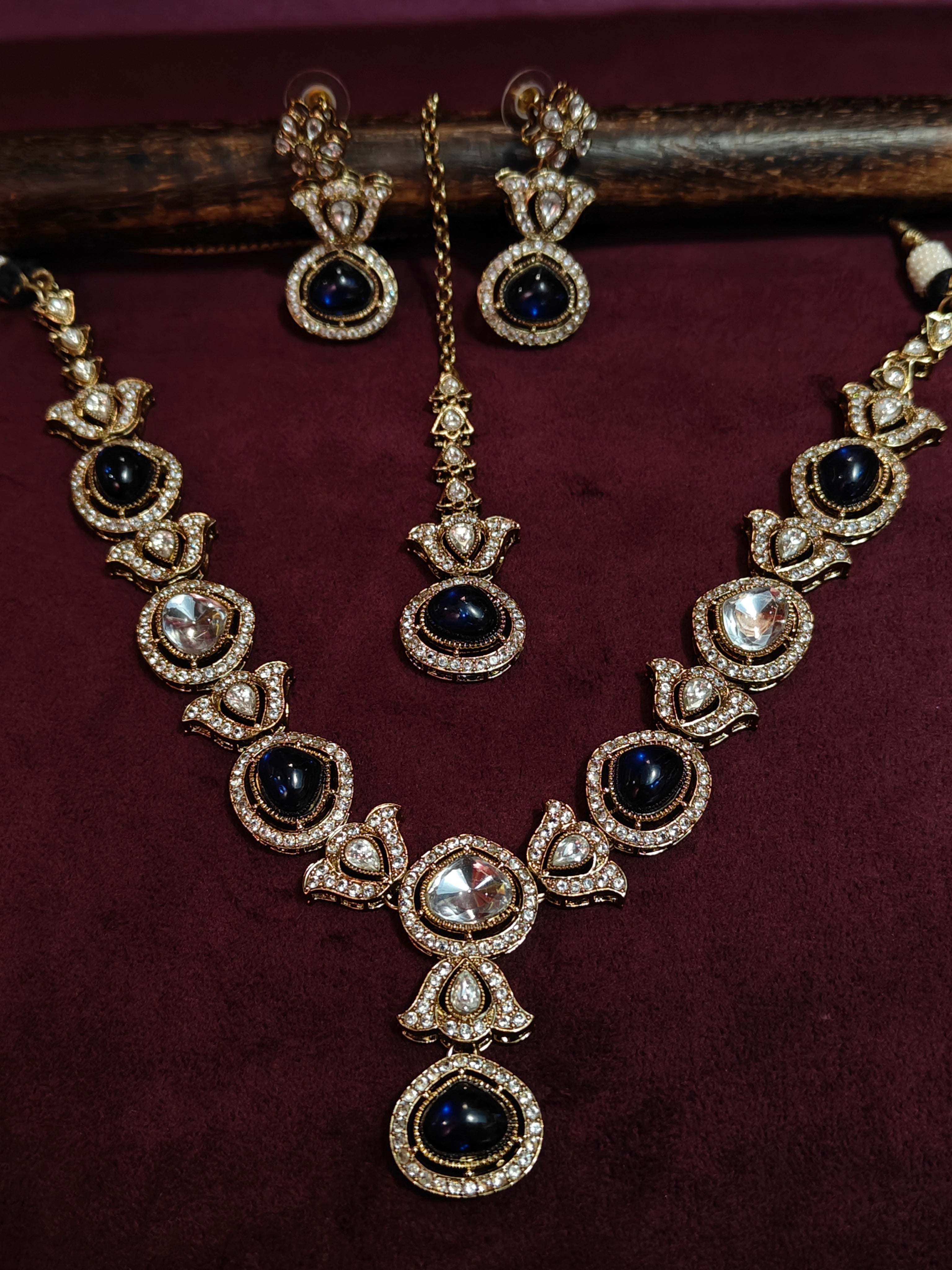 Victorian Necklace 