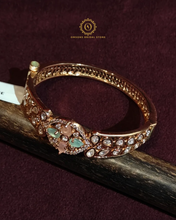 Kundan Bracelet VIV95-1